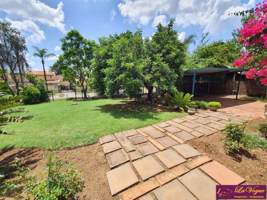 4 Bedroom Property for Sale in Die Wilgers Gauteng