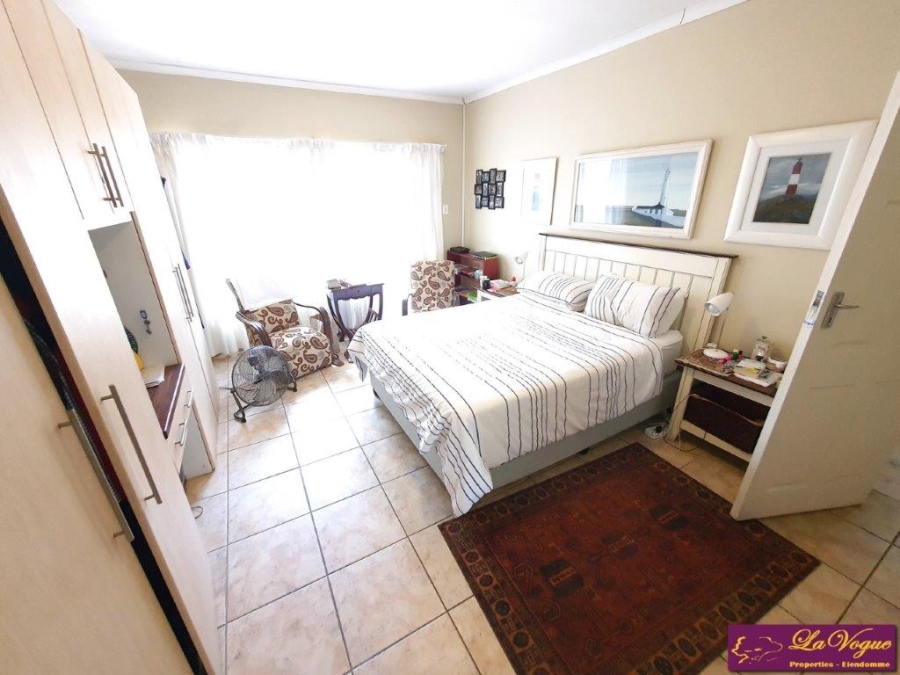 4 Bedroom Property for Sale in Die Wilgers Gauteng