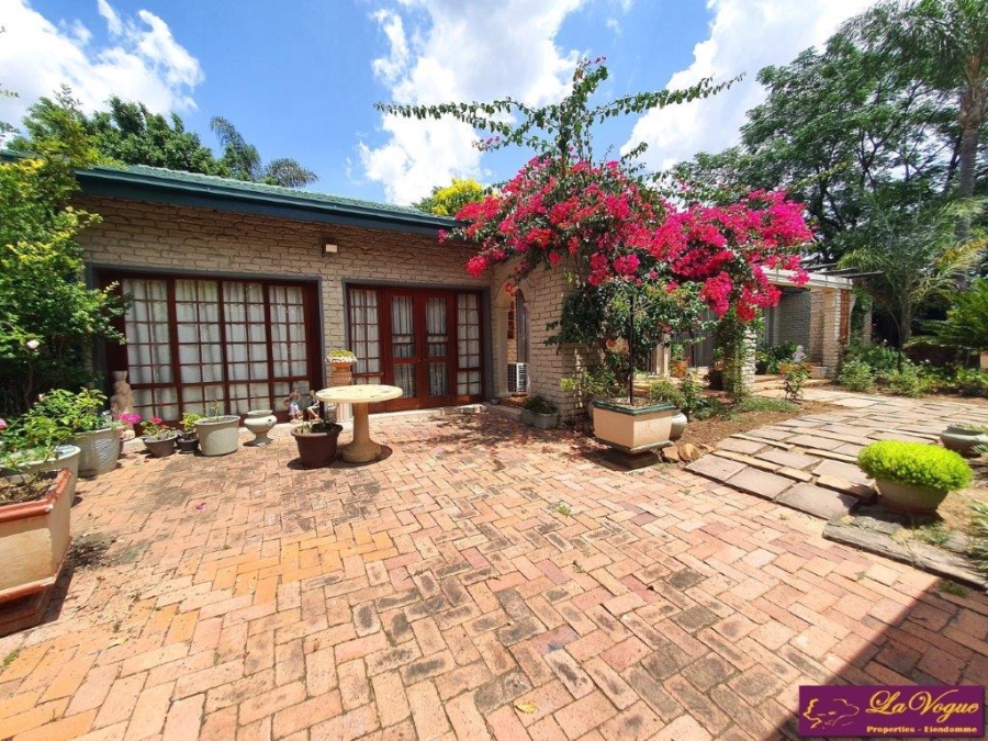 4 Bedroom Property for Sale in Die Wilgers Gauteng