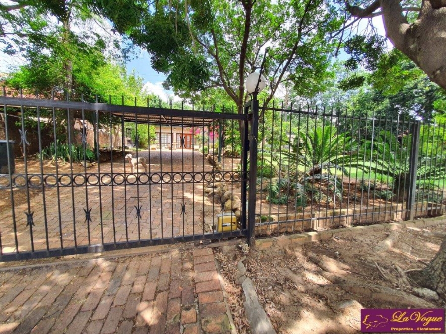 4 Bedroom Property for Sale in Die Wilgers Gauteng