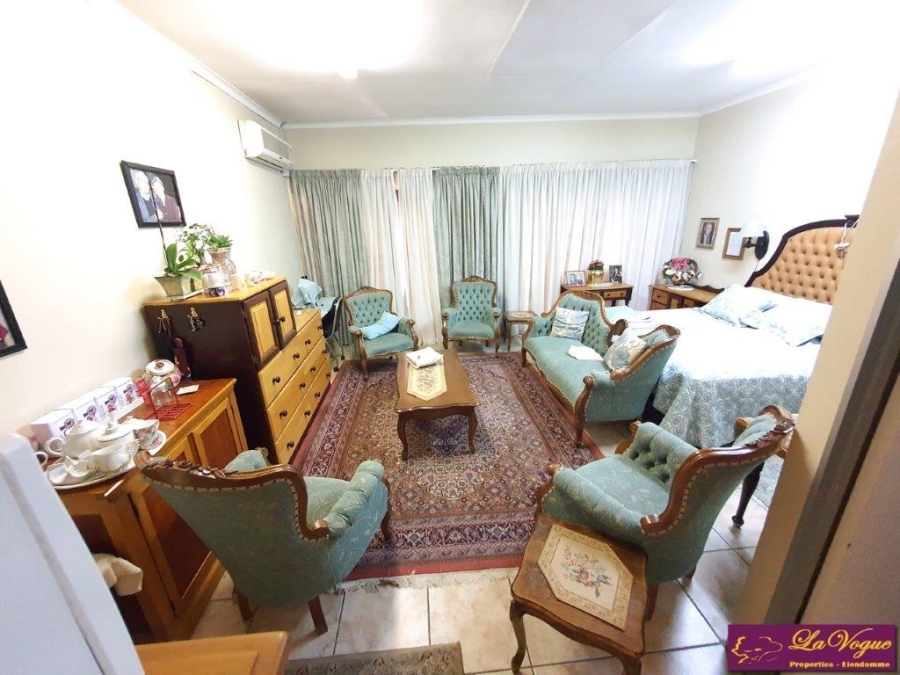 4 Bedroom Property for Sale in Die Wilgers Gauteng