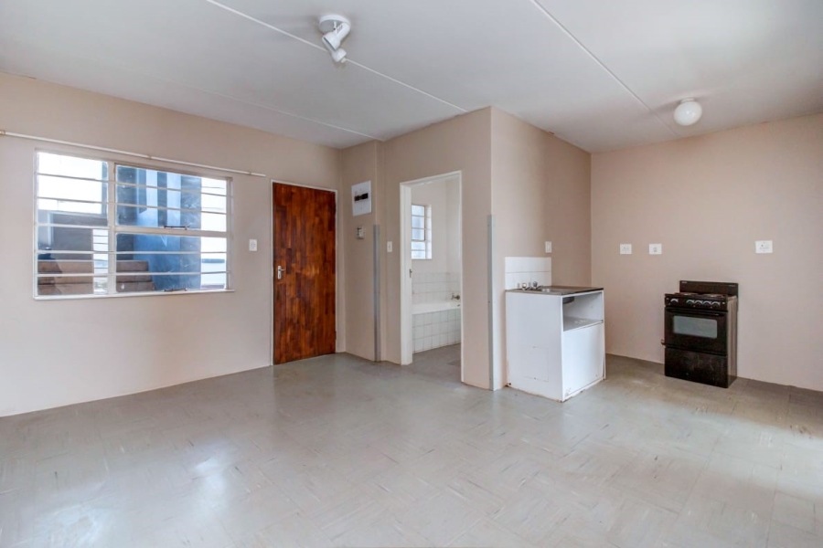 0 Bedroom Property for Sale in Commercia Gauteng