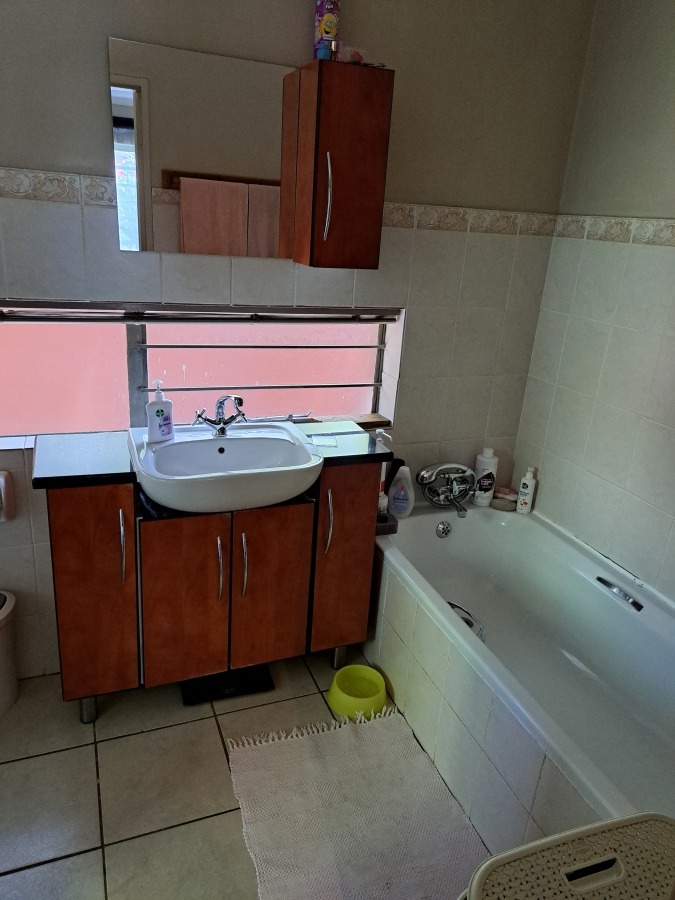 3 Bedroom Property for Sale in Die Wilgers Gauteng