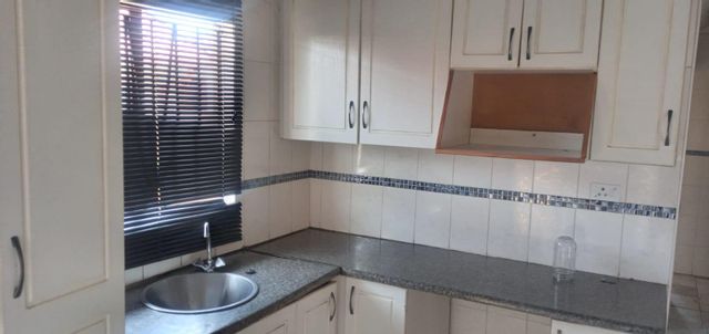 3 Bedroom Property for Sale in Protea North Gauteng