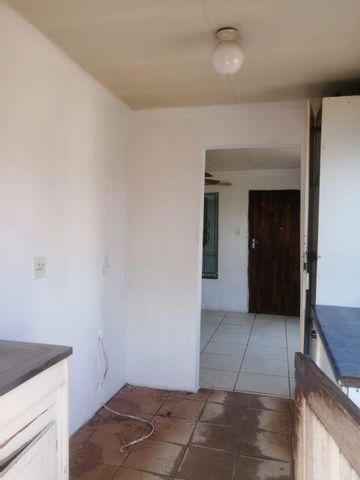 To Let 2 Bedroom Property for Rent in Protea Glen Gauteng