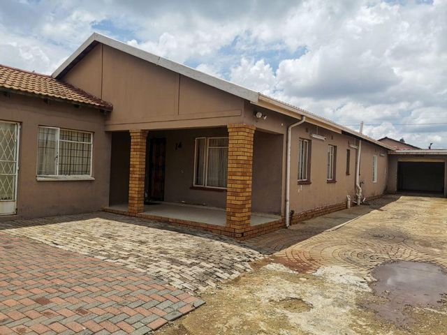 4 Bedroom Property for Sale in Ennerdale Gauteng