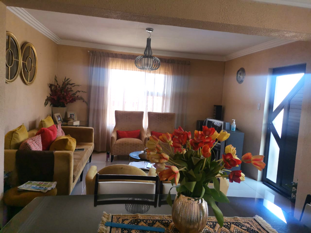 2 Bedroom Property for Sale in Meadowlands Gauteng