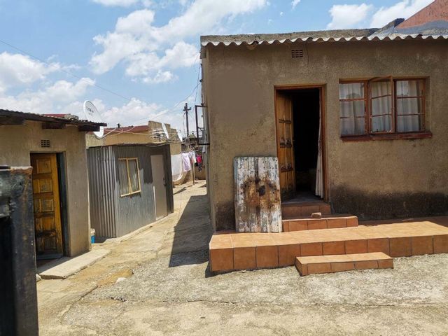 1 Bedroom Property for Sale in Meadowlands Gauteng