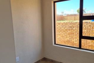 3 Bedroom Property for Sale in Windmill Park Gauteng