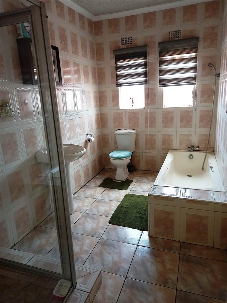 5 Bedroom Property for Sale in Ennerdale Gauteng
