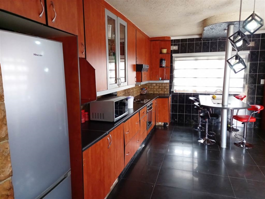 5 Bedroom Property for Sale in Ennerdale Gauteng