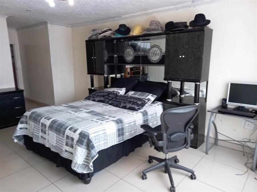 5 Bedroom Property for Sale in Ennerdale Gauteng