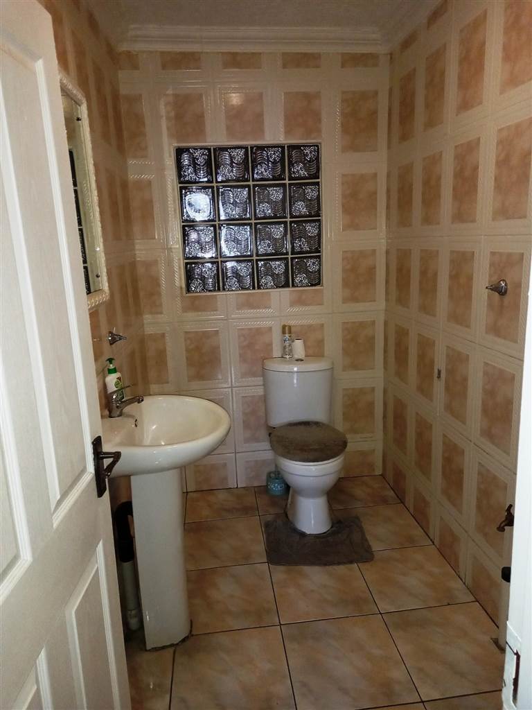 5 Bedroom Property for Sale in Ennerdale Gauteng