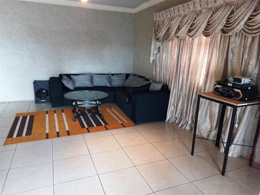 5 Bedroom Property for Sale in Ennerdale Gauteng