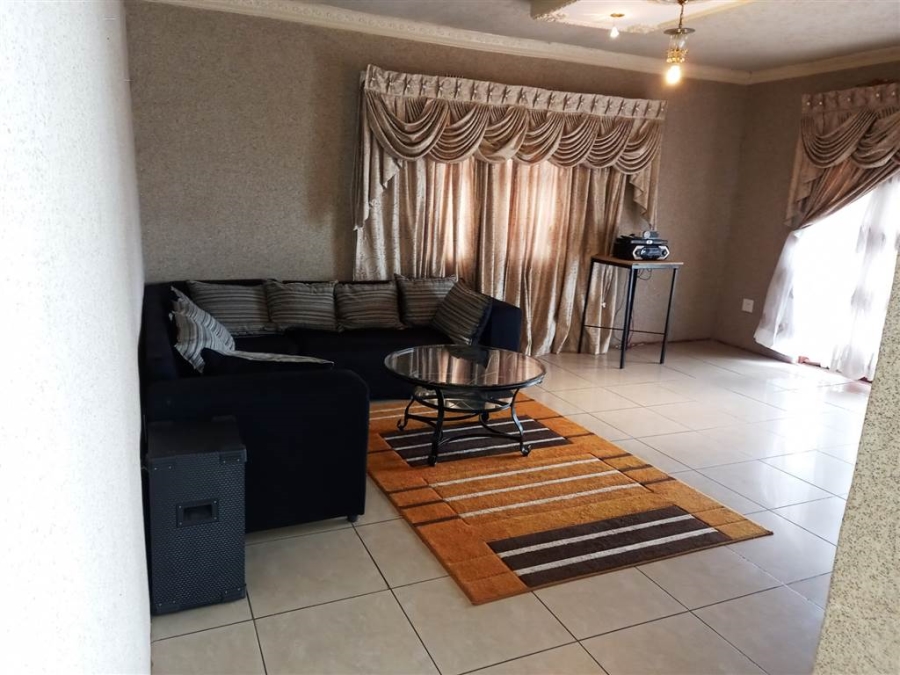 5 Bedroom Property for Sale in Ennerdale Gauteng