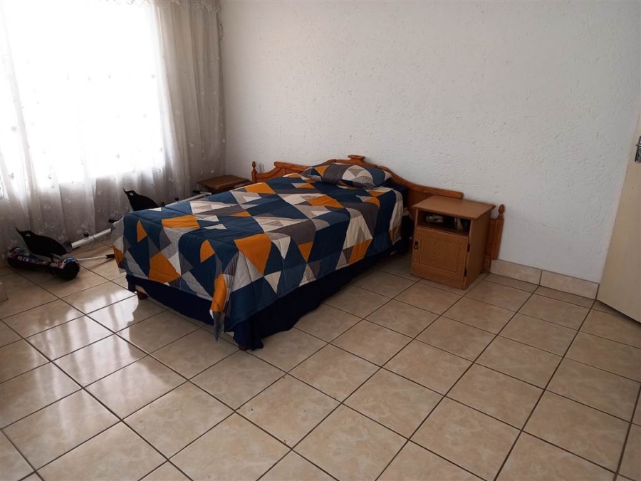 5 Bedroom Property for Sale in Ennerdale Gauteng