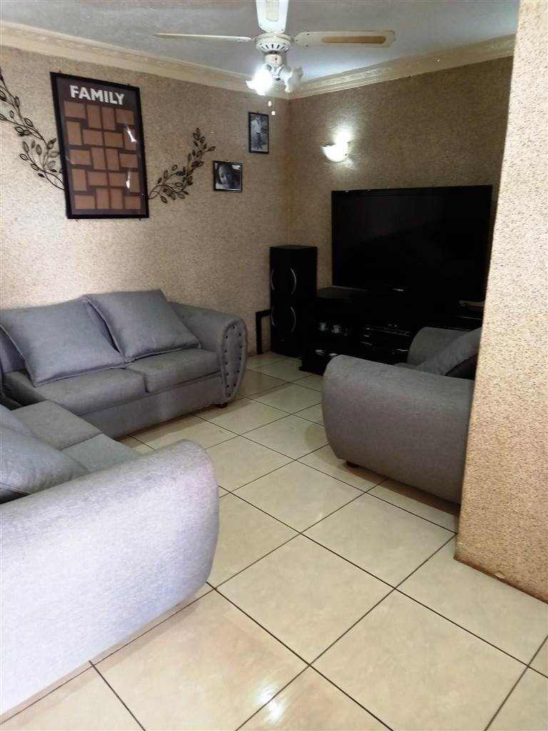 5 Bedroom Property for Sale in Ennerdale Gauteng