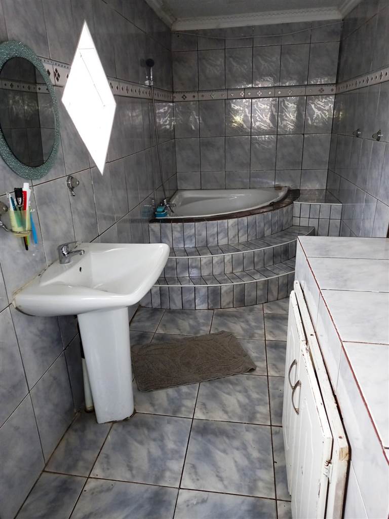 5 Bedroom Property for Sale in Ennerdale Gauteng