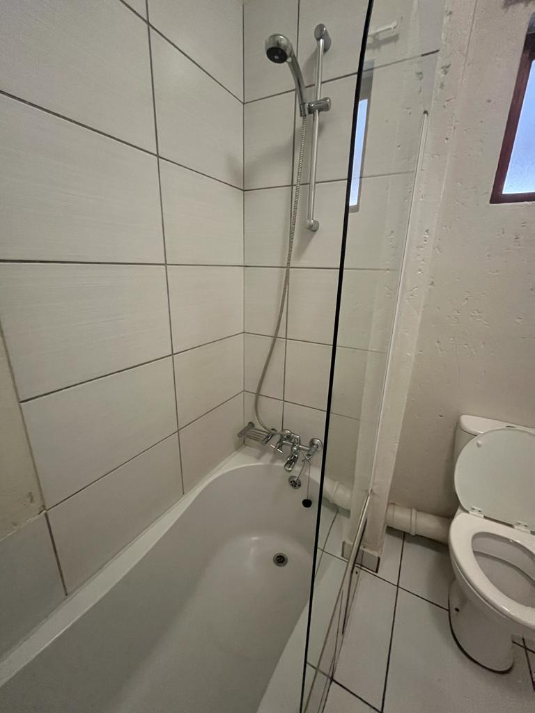 To Let 2 Bedroom Property for Rent in Paulshof Gauteng