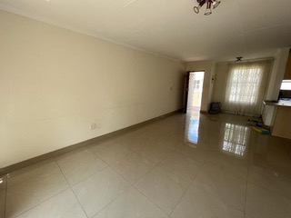 To Let 2 Bedroom Property for Rent in Sandown Gauteng