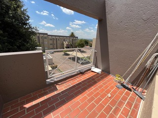 To Let 2 Bedroom Property for Rent in Sandown Gauteng