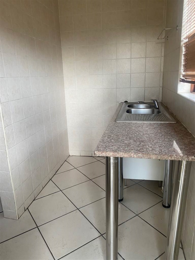 To Let 3 Bedroom Property for Rent in Thatchfield Estate Gauteng
