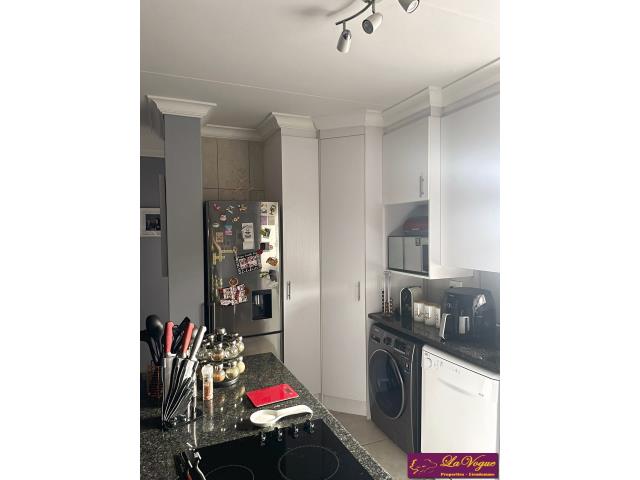 2 Bedroom Property for Sale in Olympus AH Gauteng