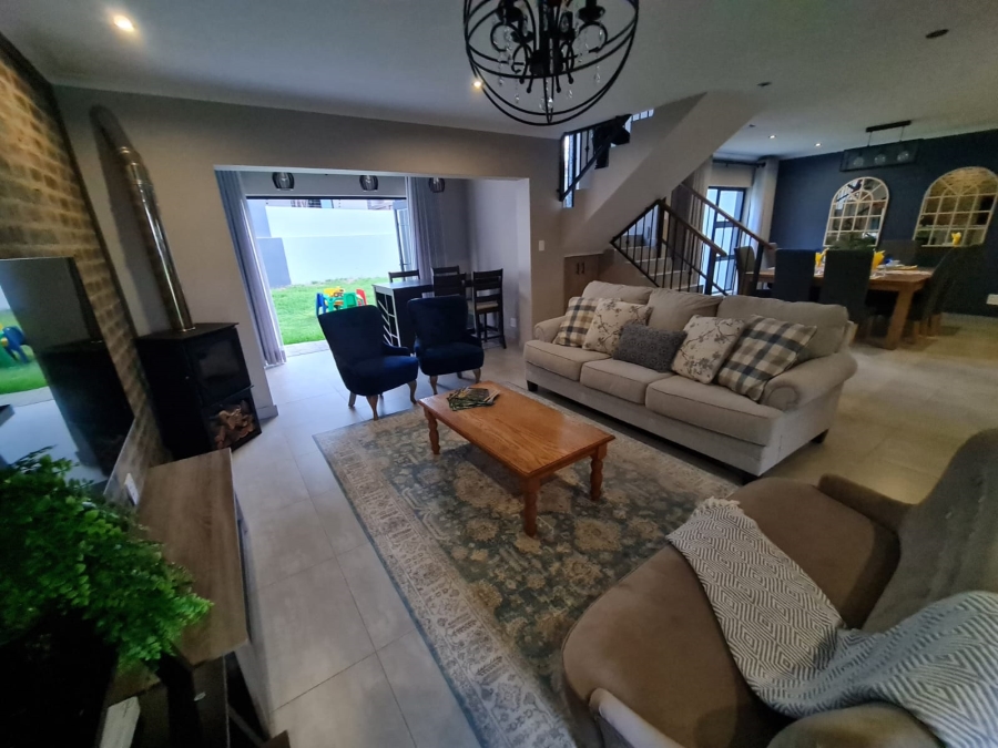2 Bedroom Property for Sale in Olympus AH Gauteng
