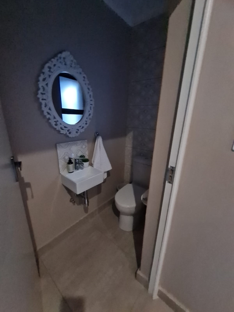 2 Bedroom Property for Sale in Olympus AH Gauteng