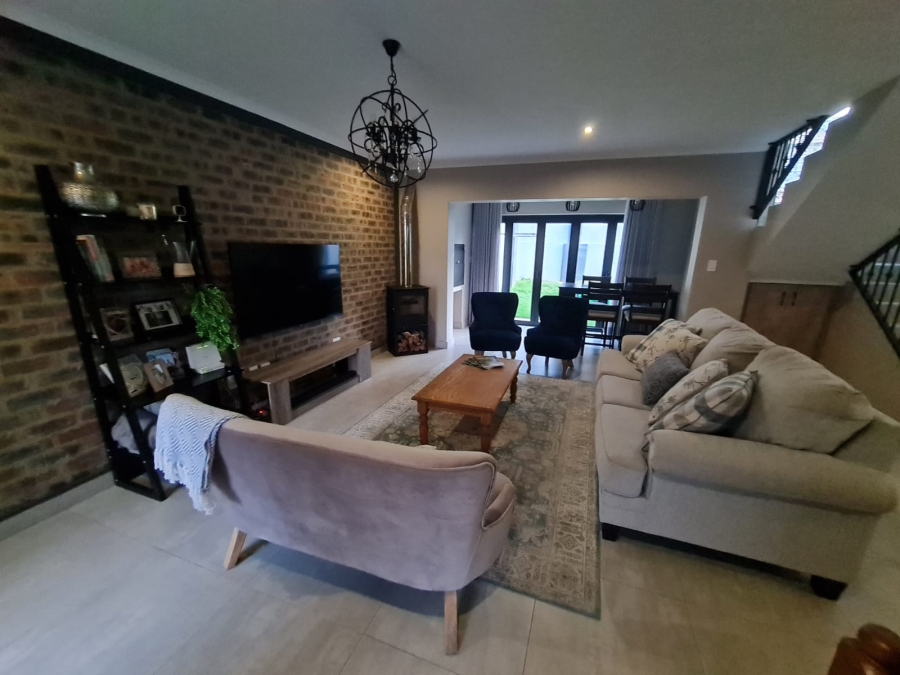 2 Bedroom Property for Sale in Olympus AH Gauteng