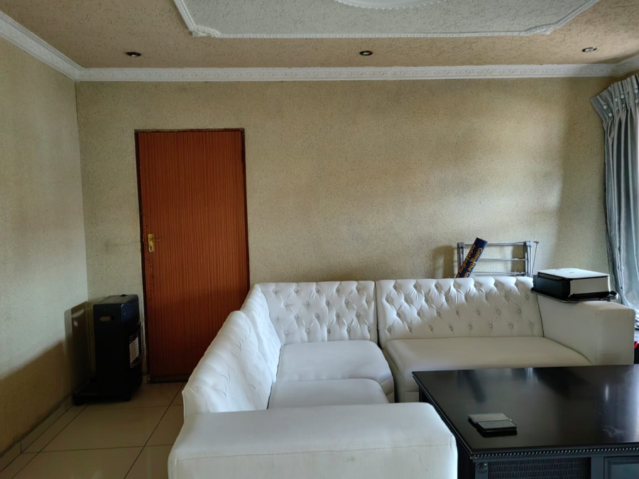 4 Bedroom Property for Sale in Kagiso Gauteng