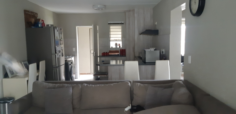 2 Bedroom Property for Sale in Wilgeheuwel Gauteng