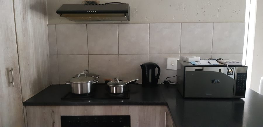 2 Bedroom Property for Sale in Wilgeheuwel Gauteng