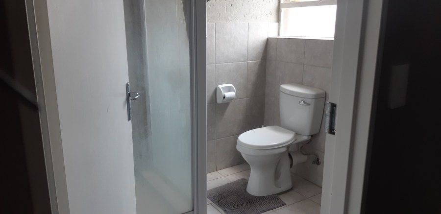 2 Bedroom Property for Sale in Wilgeheuwel Gauteng