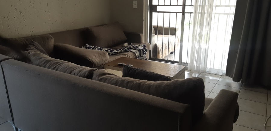 2 Bedroom Property for Sale in Wilgeheuwel Gauteng