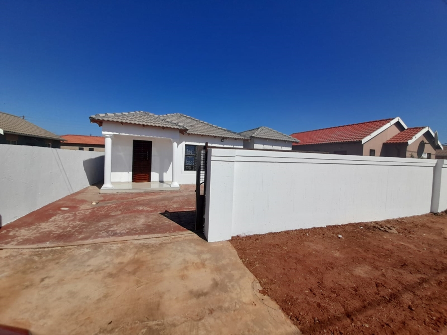 2 Bedroom Property for Sale in Protea Glen Gauteng