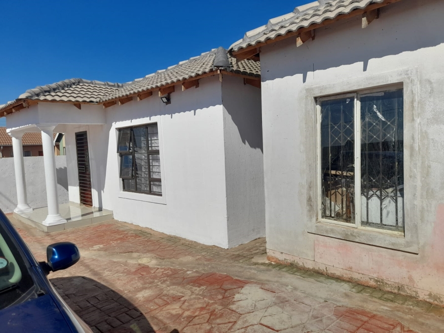 2 Bedroom Property for Sale in Protea Glen Gauteng