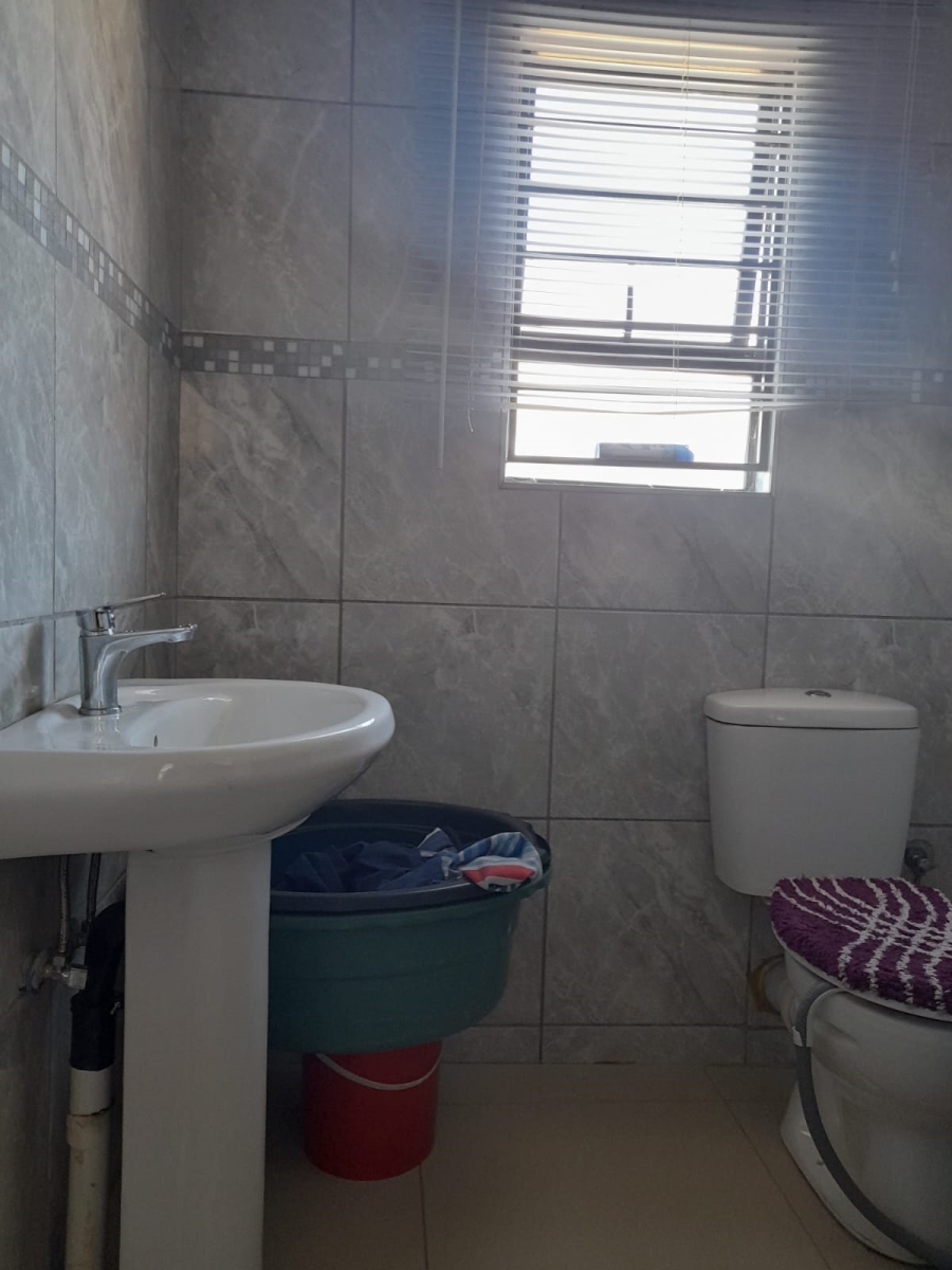 2 Bedroom Property for Sale in Protea Glen Gauteng