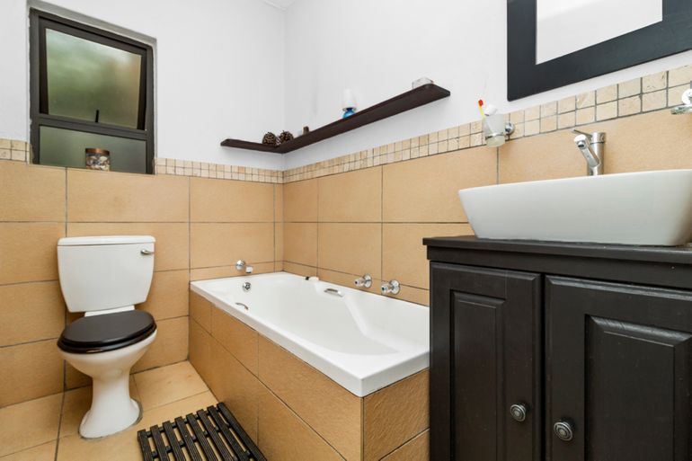 To Let 2 Bedroom Property for Rent in Douglasdale Gauteng