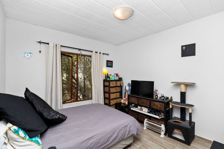To Let 2 Bedroom Property for Rent in Douglasdale Gauteng