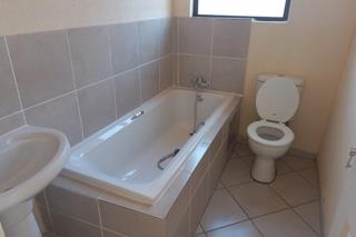 2 Bedroom Property for Sale in Windmill Park Gauteng