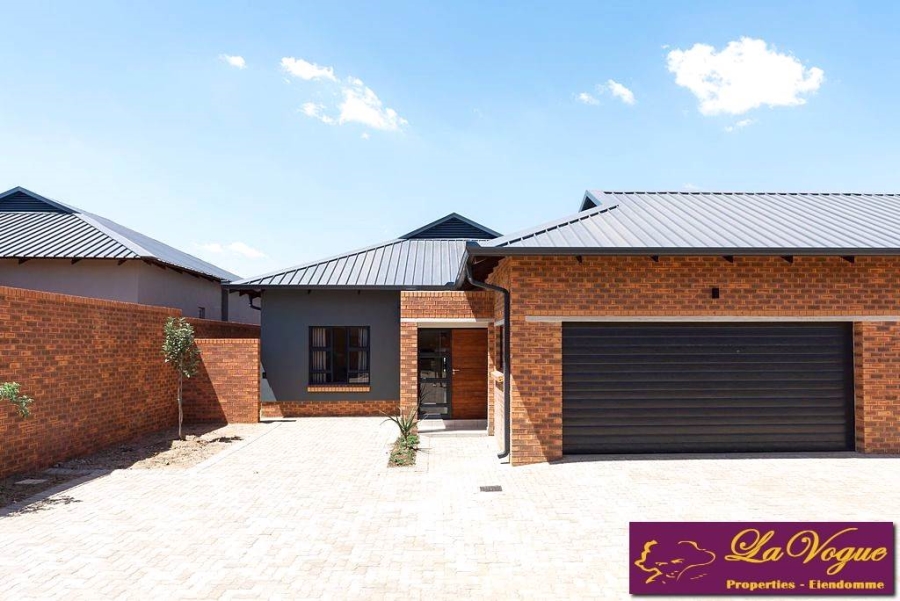 3 Bedroom Property for Sale in Six Fountains Estate Gauteng