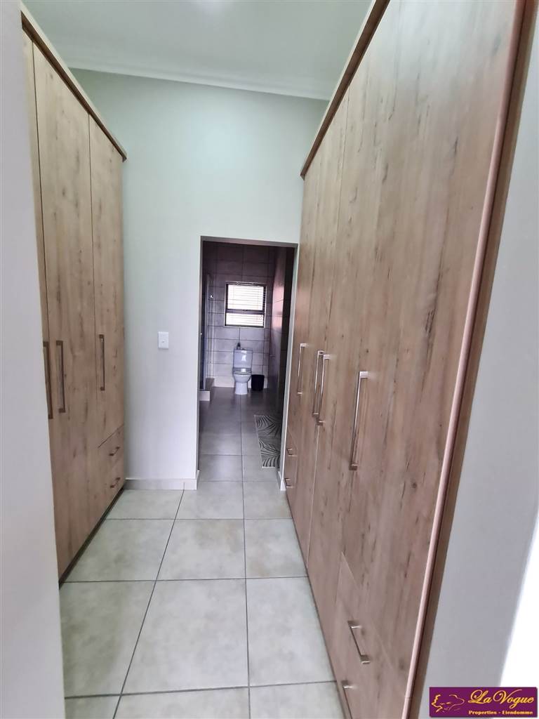 3 Bedroom Property for Sale in Six Fountains Estate Gauteng