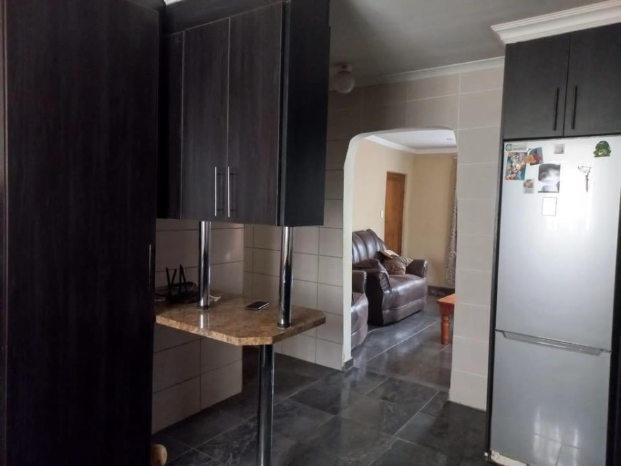 2 Bedroom Property for Sale in Mahube Valley Gauteng