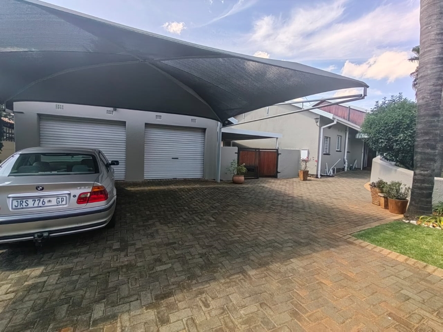 3 Bedroom Property for Sale in Greenhills Gauteng