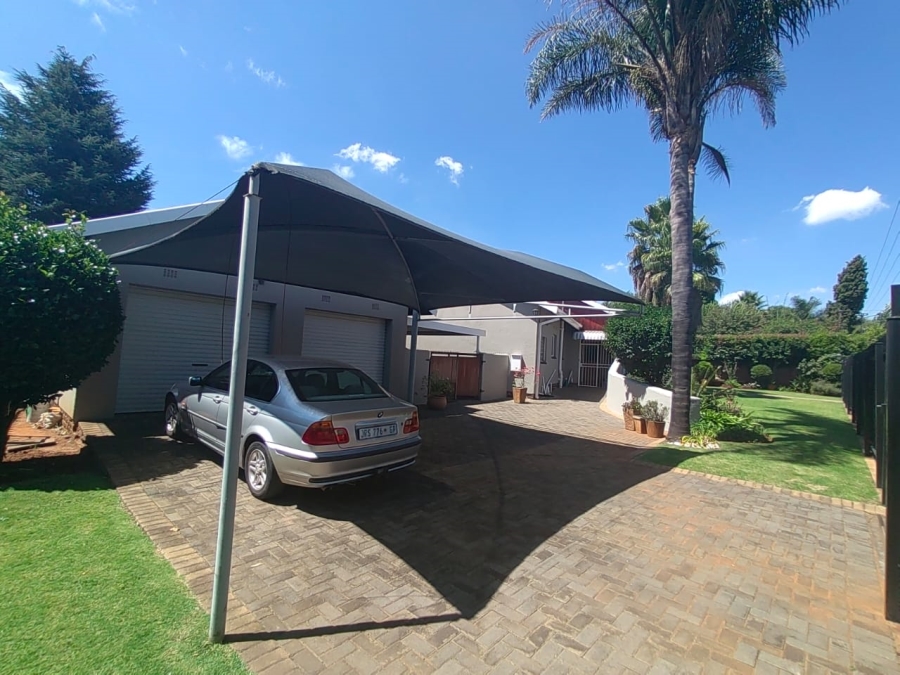 3 Bedroom Property for Sale in Greenhills Gauteng