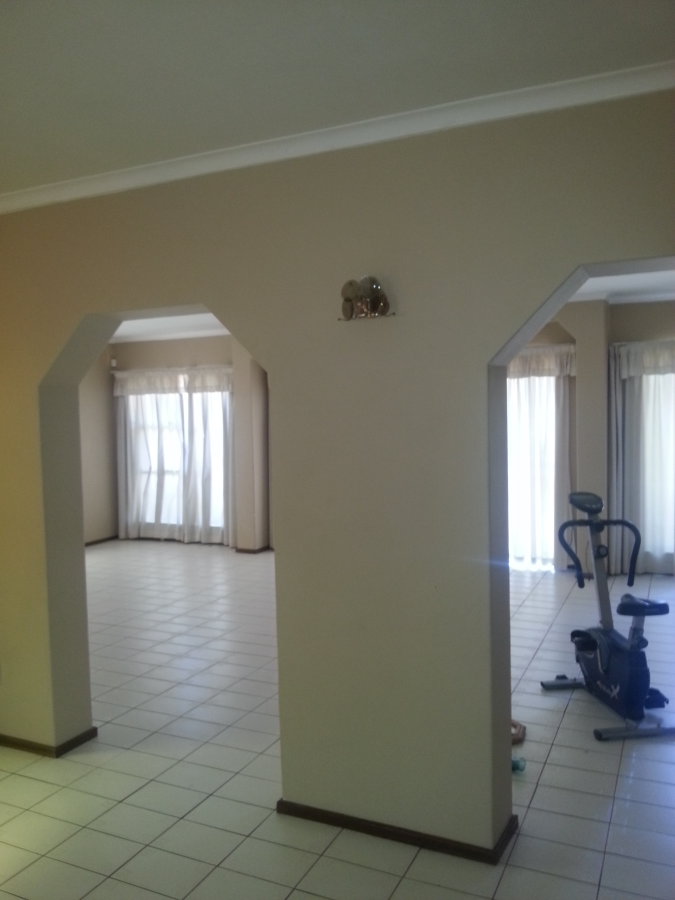 4 Bedroom Property for Sale in Poortview Gauteng