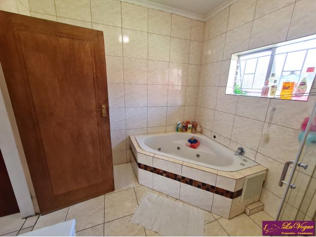 3 Bedroom Property for Sale in Waterkloof Glen Gauteng