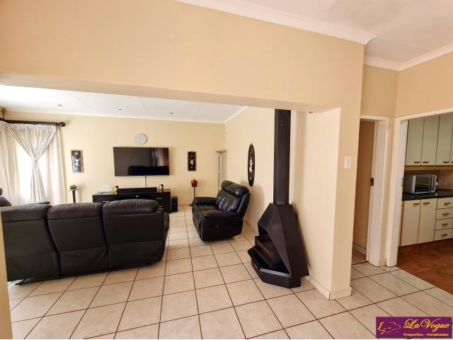 3 Bedroom Property for Sale in Waterkloof Glen Gauteng