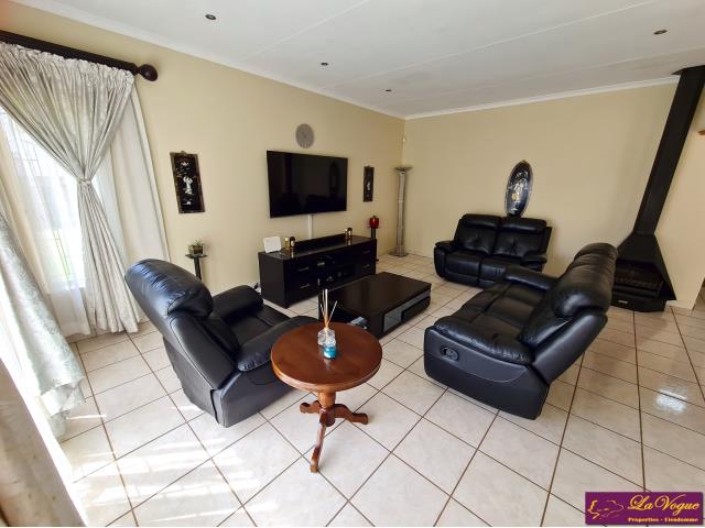 3 Bedroom Property for Sale in Waterkloof Glen Gauteng